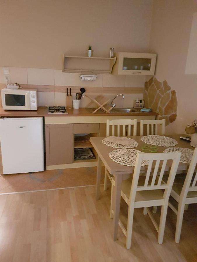 Rózsa Apartman 2 Alsóörs Kültér fotó