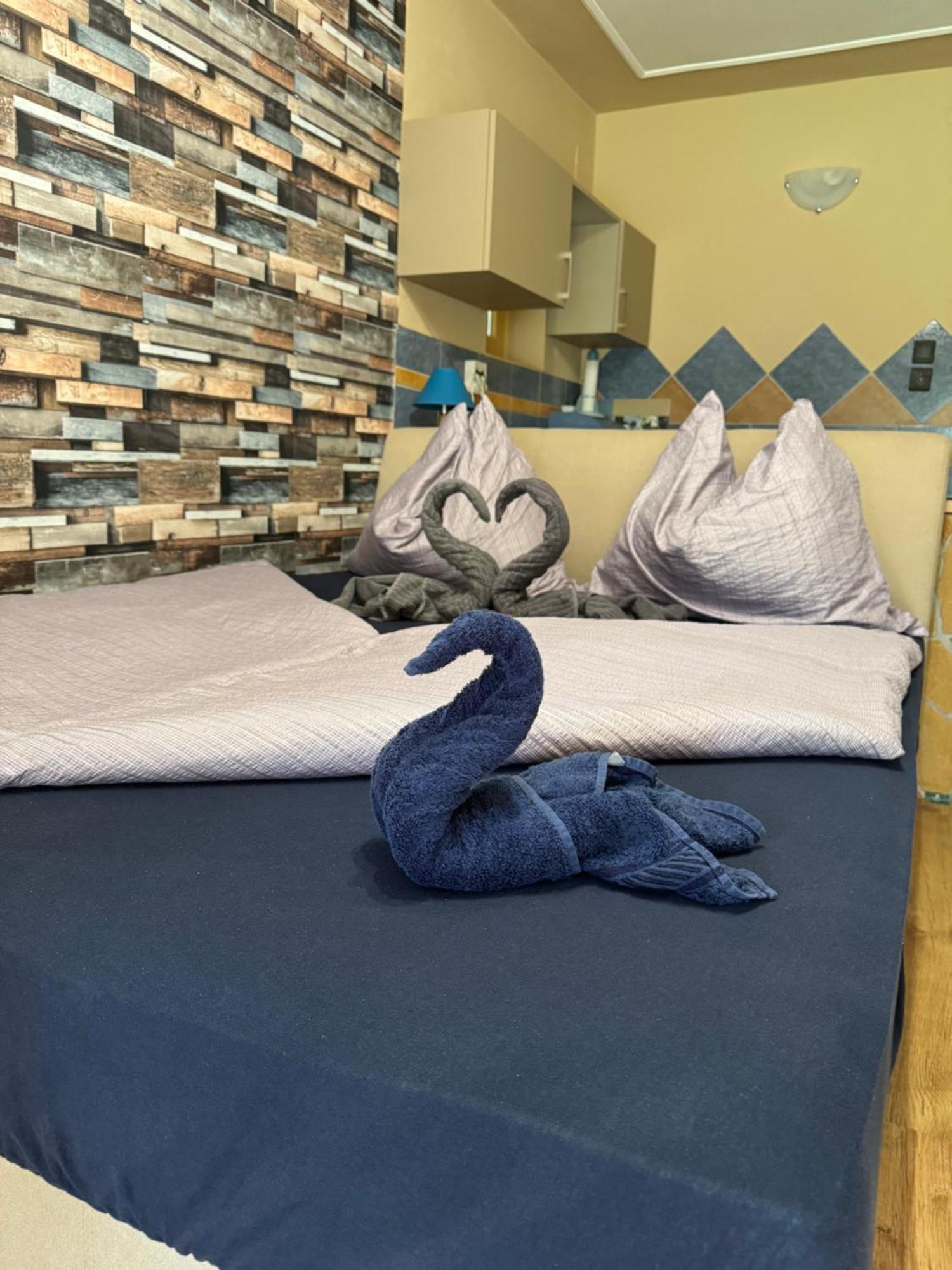 Rózsa Apartman 2 Alsóörs Kültér fotó