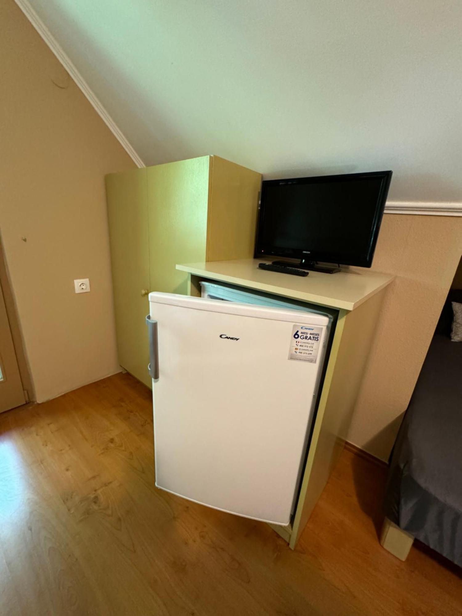 Rózsa Apartman 2 Alsóörs Szoba fotó