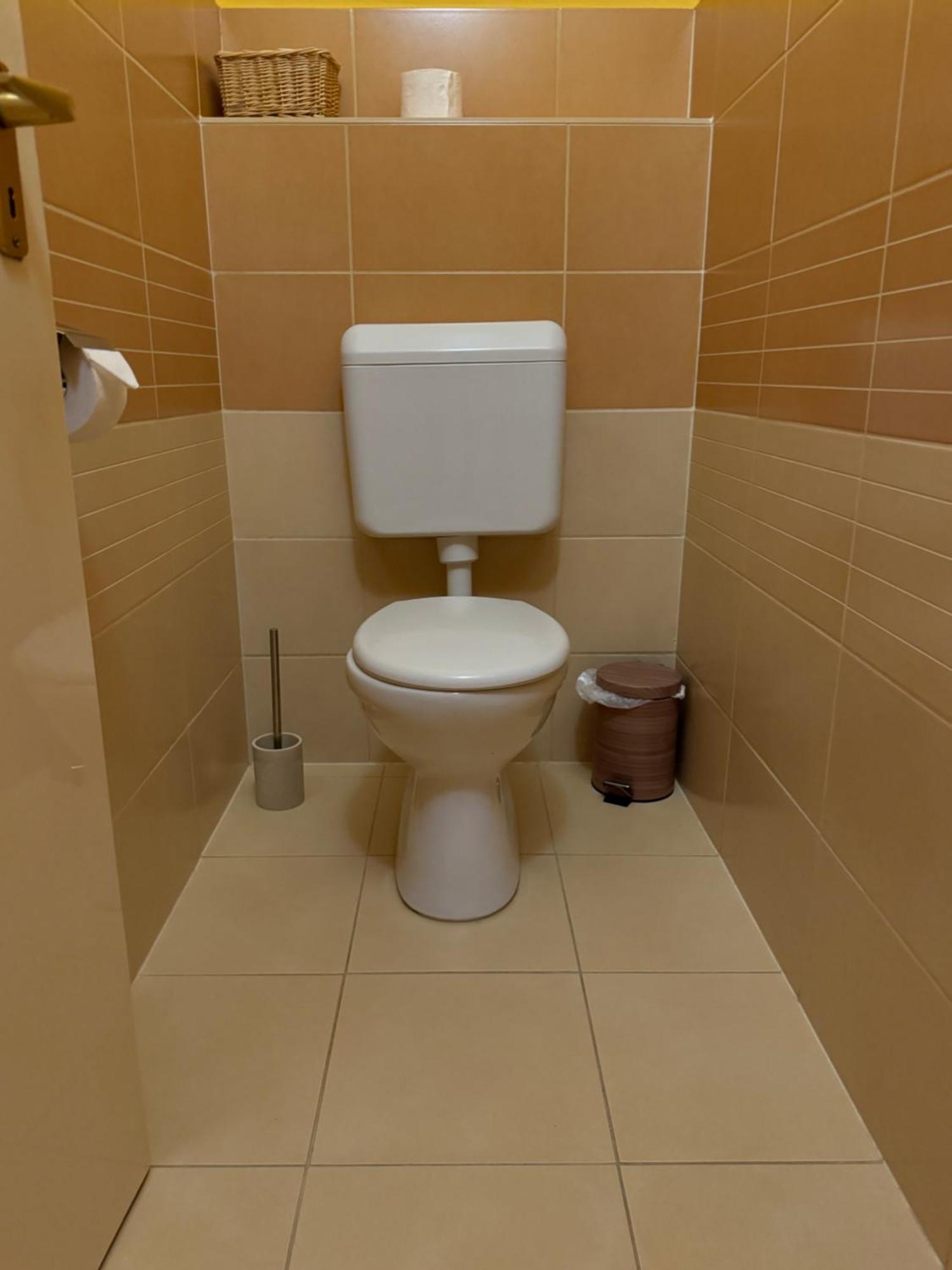 Rózsa Apartman 2 Alsóörs Szoba fotó