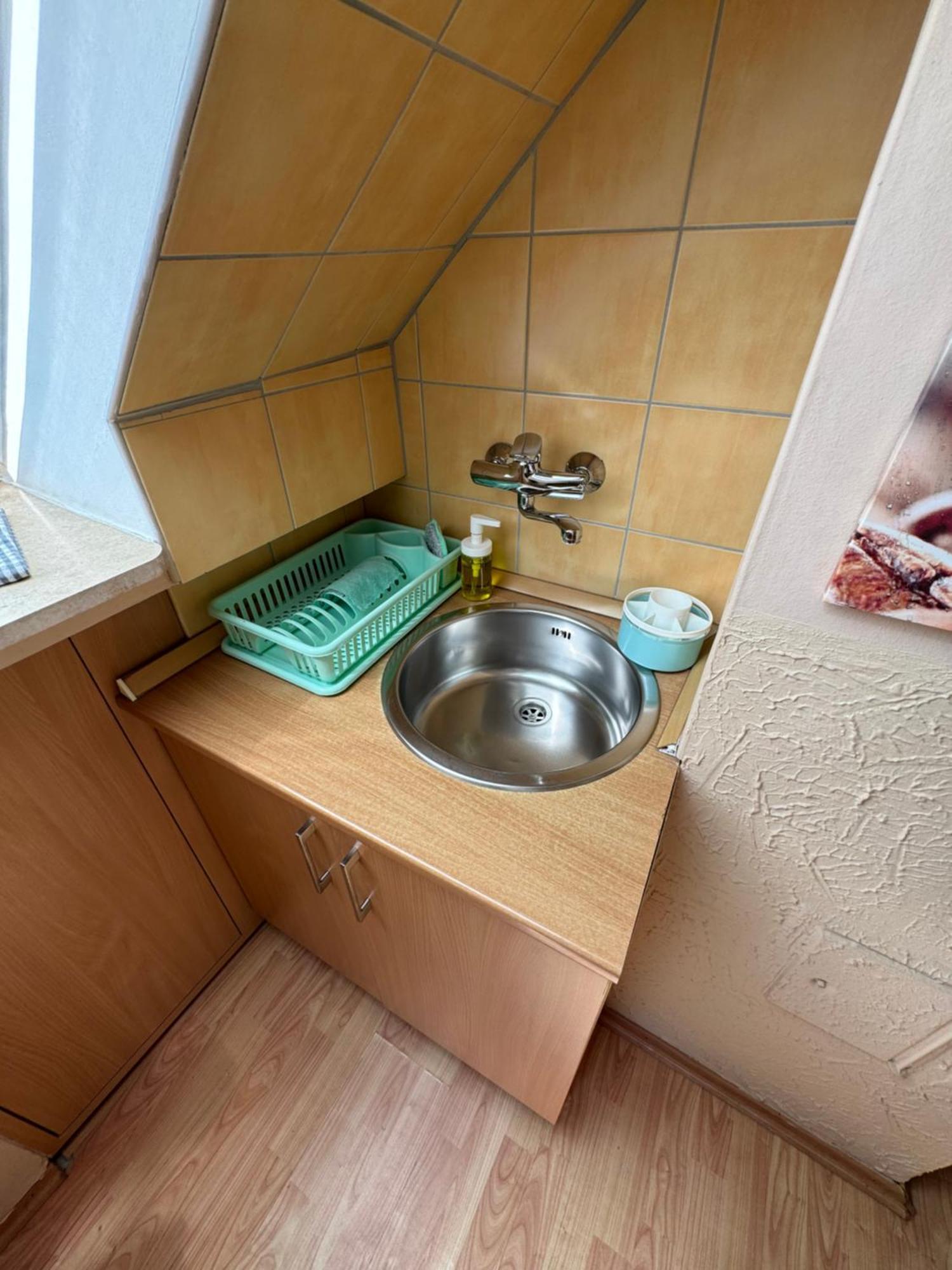 Rózsa Apartman 2 Alsóörs Szoba fotó