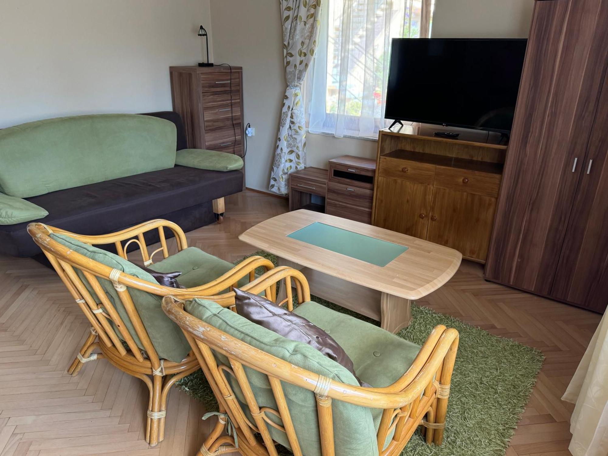 Rózsa Apartman 2 Alsóörs Szoba fotó